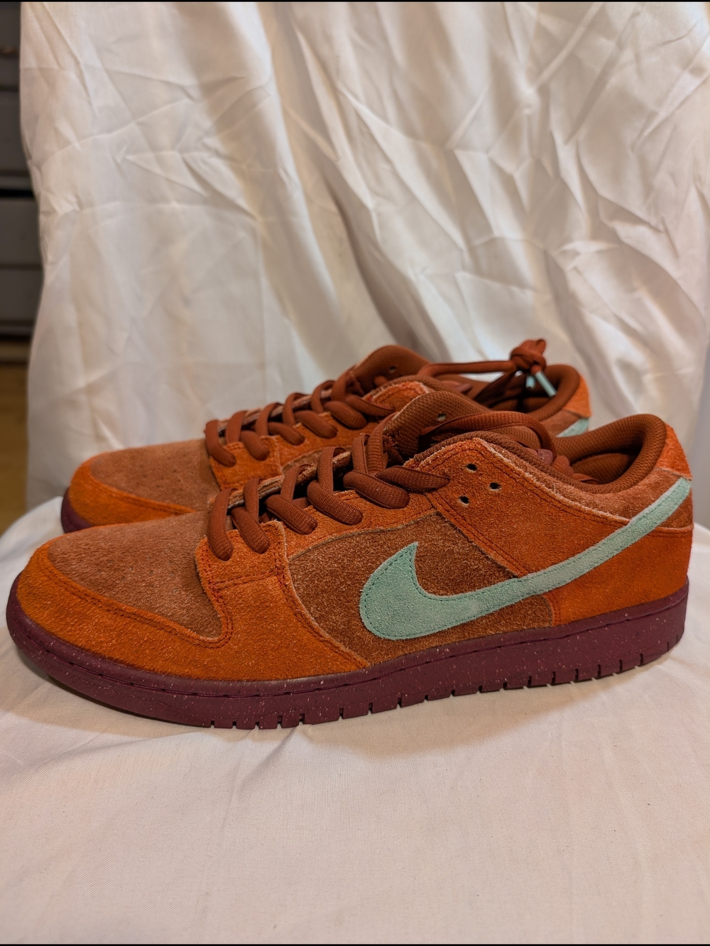 Nike Men's SB Dunk Low PRM In "Mystic Red And Rosewood" Colorway